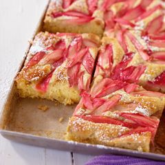 Rhabarber-Bananen-Kuchen