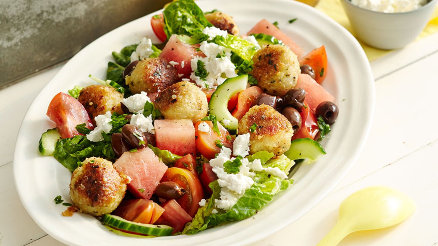 Hirtensalat mit Quinoa-Bohnen-Bällchen Rezept - [ESSEN UND TRINKEN]