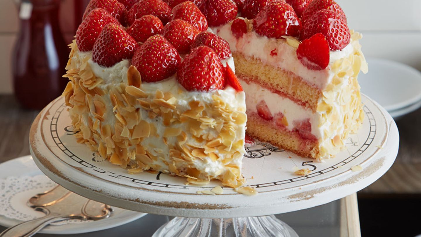 Erdbeer-Ricotta-Torte Rezept - [ESSEN UND TRINKEN]