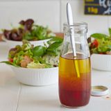 Salat mit Roquefort und Erdbeer-Holunder-Vinaigrette
