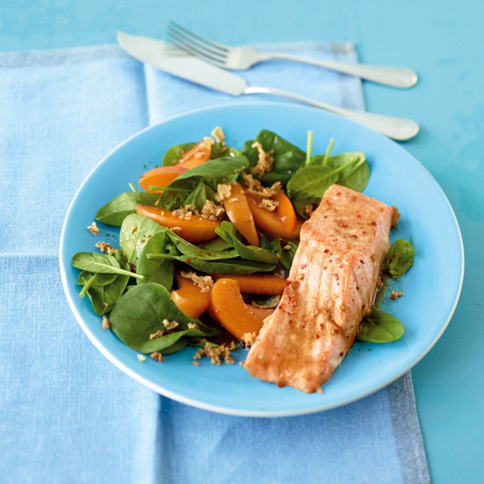 Spinatsalat mit Aprikosen