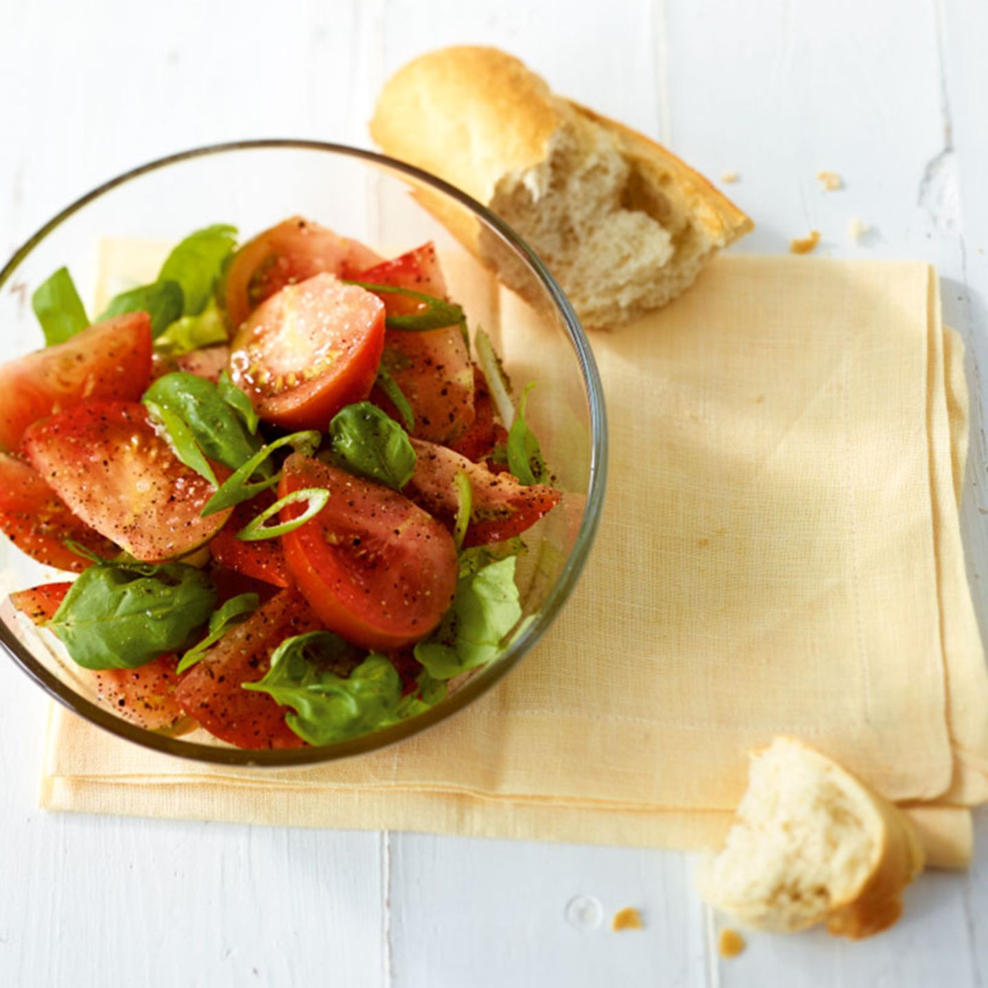 Tomaten-Basilikum-Salat
