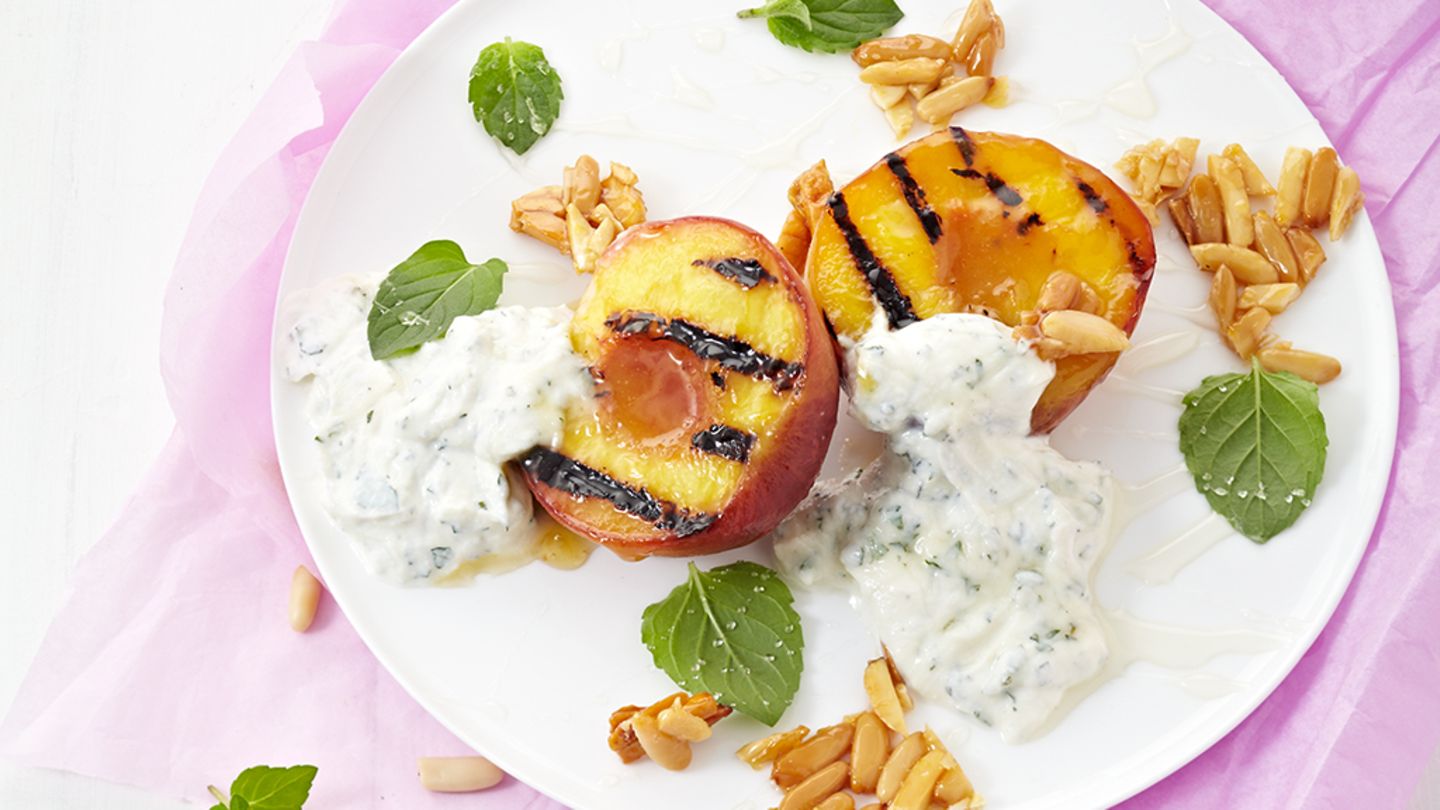 Gegrillte Pfirsiche mit Minz-Ricotta Rezept