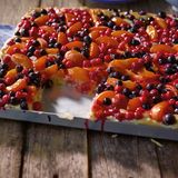 Obst-Marzipan-Blechkuchen