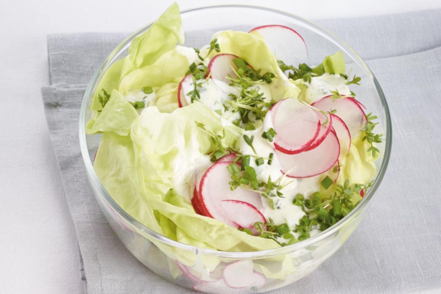 Gruner Salat Mit Radieschen Rezept Essen Und Trinken