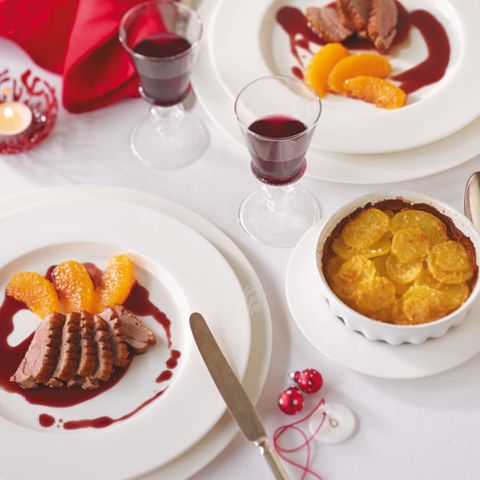 Entenbrust mit Orangen und Johannisbeersauce