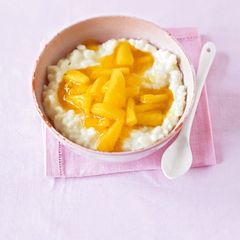 Kokos-Milchreis mit Ananas