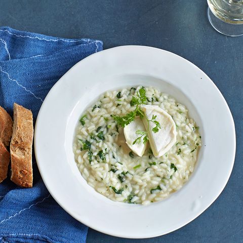 Risotto mit Kerbel und Ziegenkäsetalern