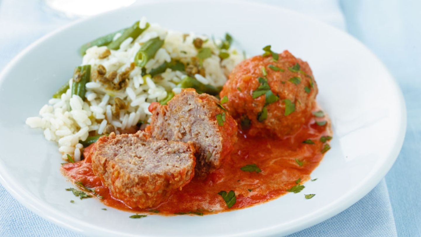 Hackklöße in Tomatensauce Rezept