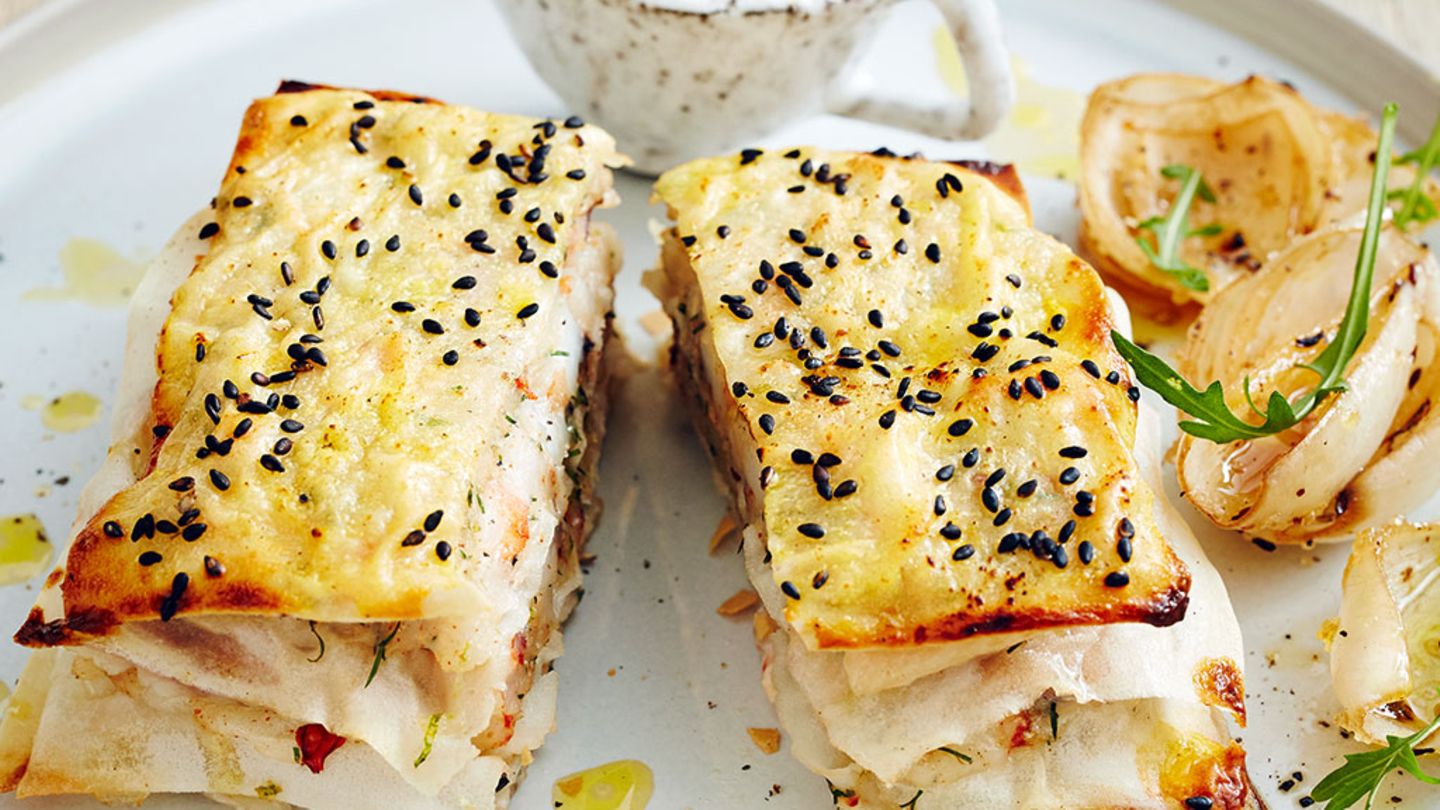 Millefeuille von Garnelen und Räucheraal mit grüner Mayonnaise Rezept