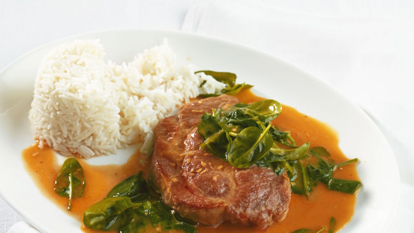 Curry-Steak mit Spinat Rezept