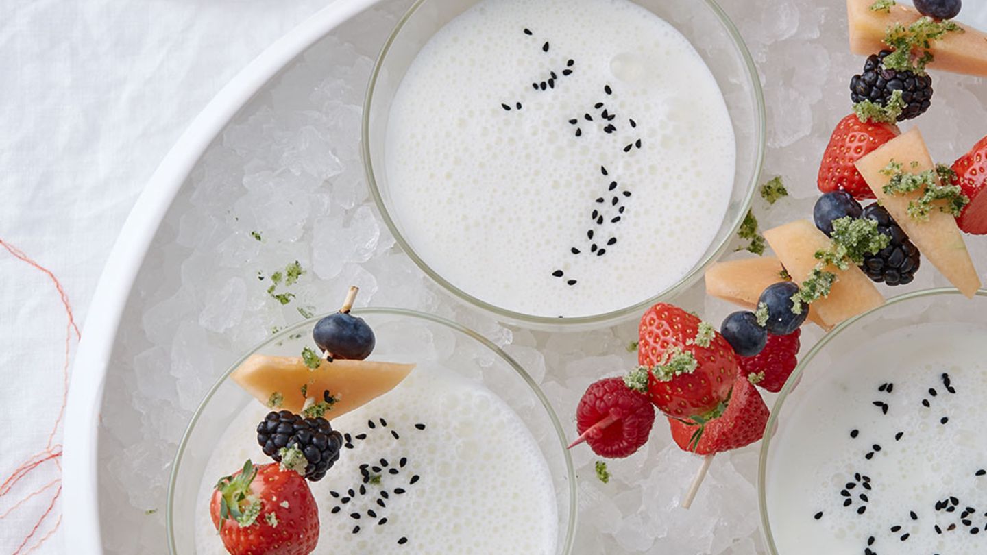 Joghurt-Holunder-Süppchen Rezept