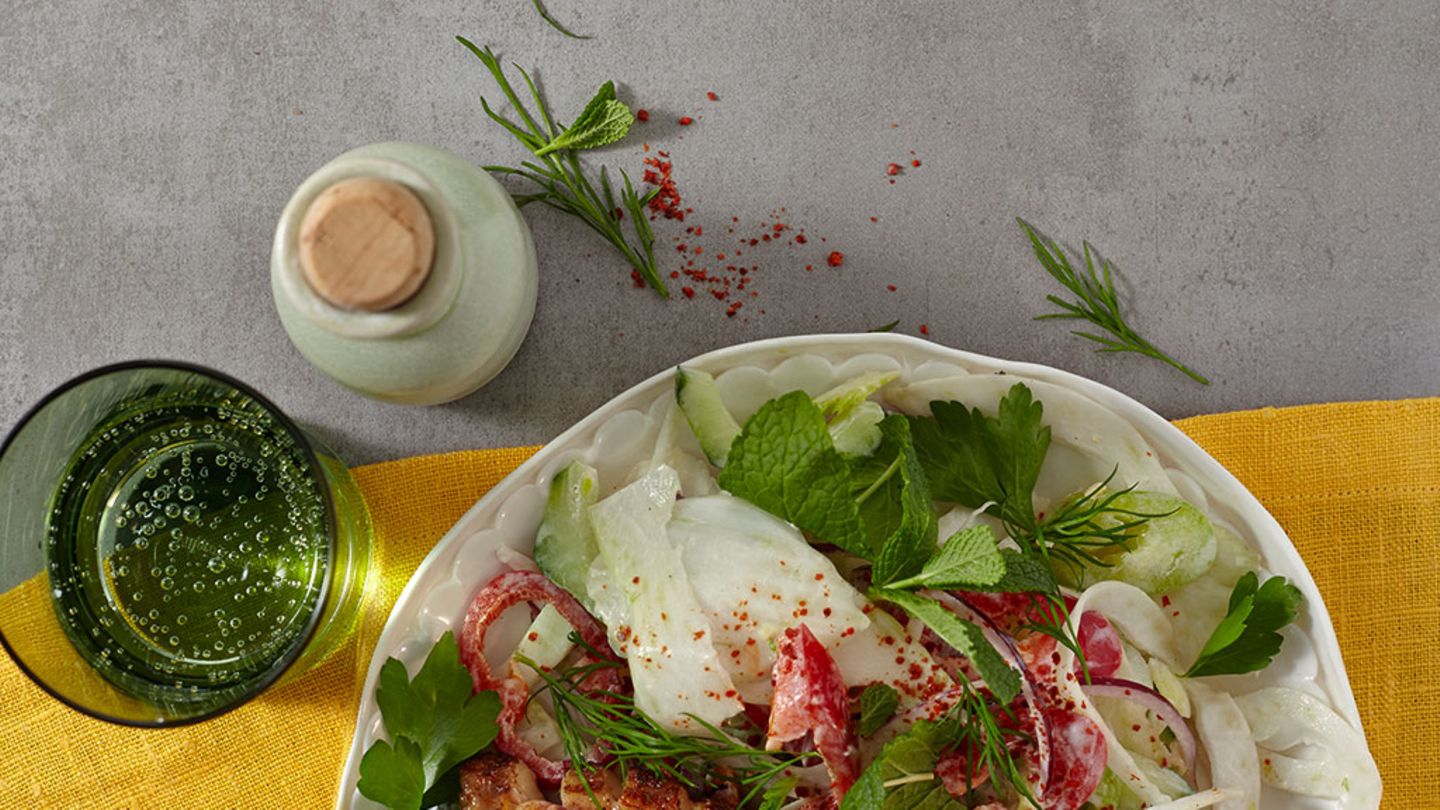 Fenchel-Kräuter-Salat mit Rumpsteaks Rezept