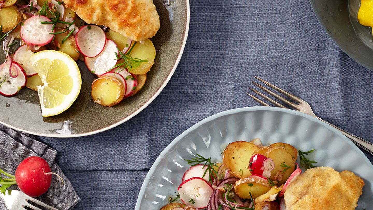 Meeräschenschnitzel mit Bratkartoffelsalat Rezept