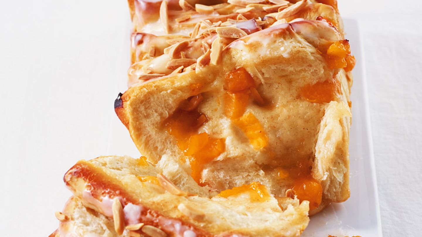 Aprikosen-Schichtkuchen Rezept