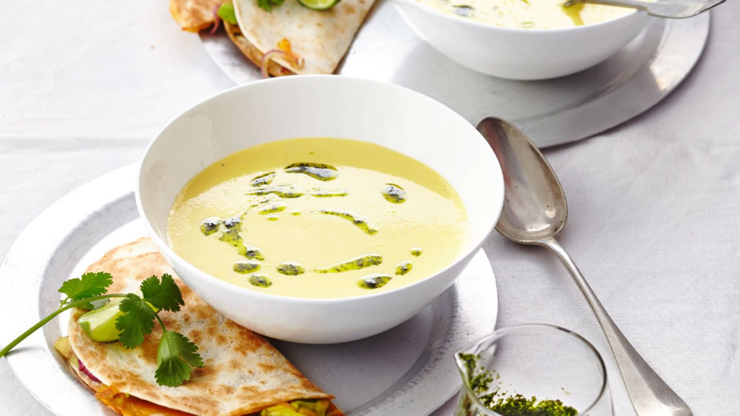 Maissuppe mit Avocado-Quesadillas Rezept - [ESSEN UND TRINKEN]