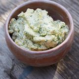 Käse-Sardellen-Butter