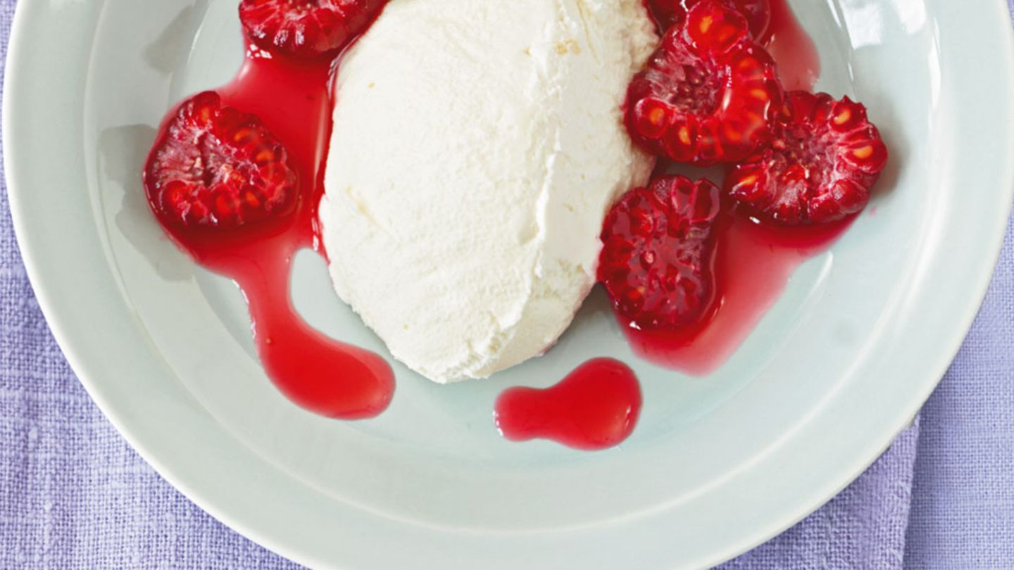Vanille-Ricotta-Creme mit Himbeeren Rezept - [ESSEN UND TRINKEN]