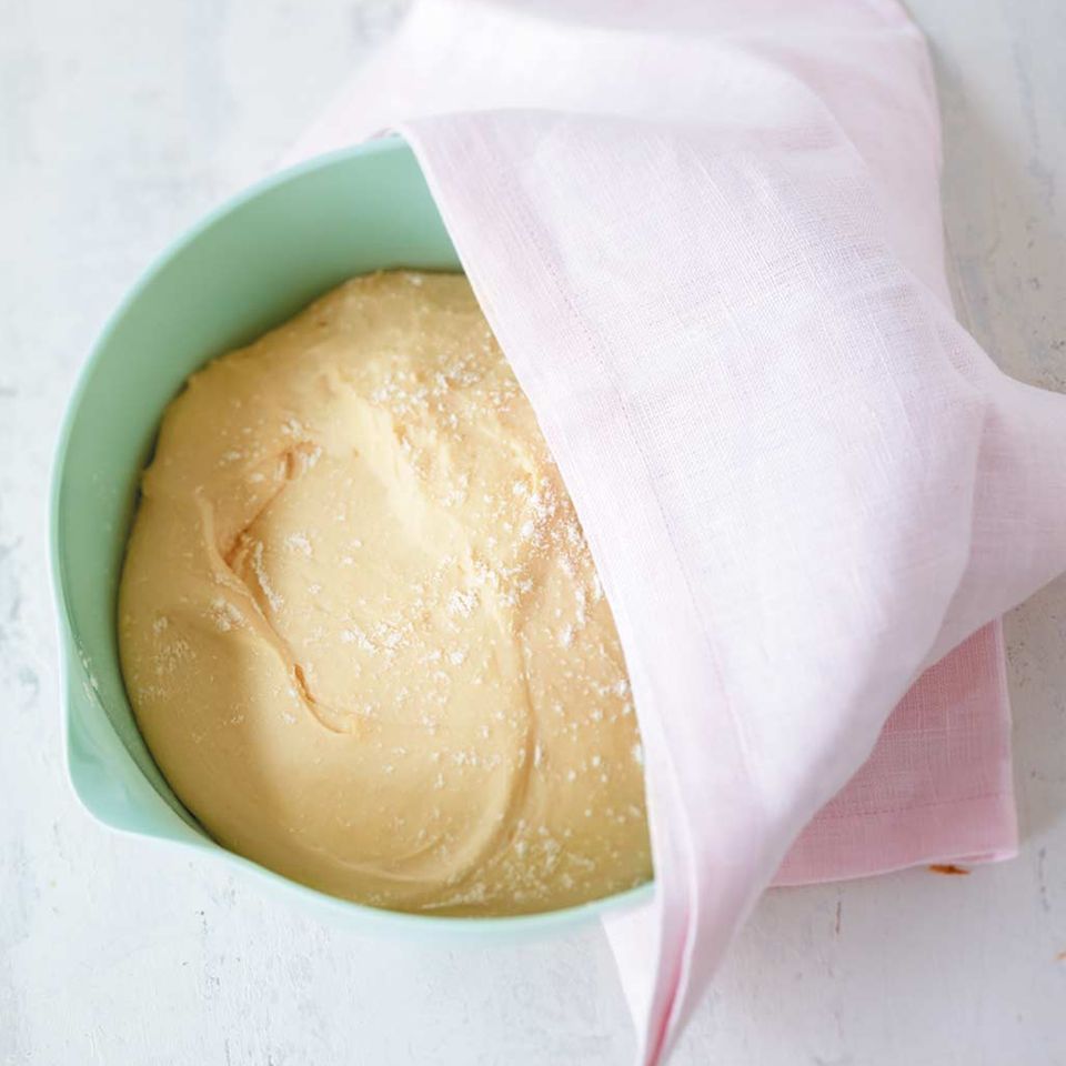 Yeast dough: basic recipe