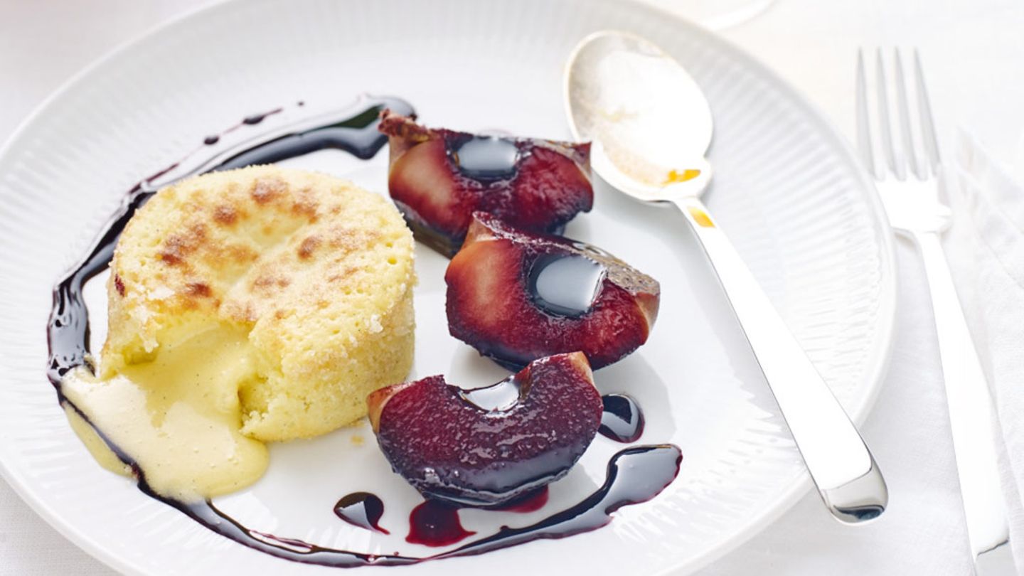 Weiße Schoko-Küchlein mit Holunderäpfeln Rezept