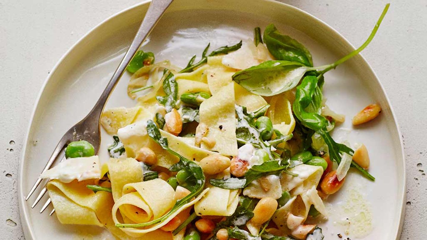 Pappardelle mit Dicken Bohnen und Rauke Rezept - [ESSEN UND TRINKEN]