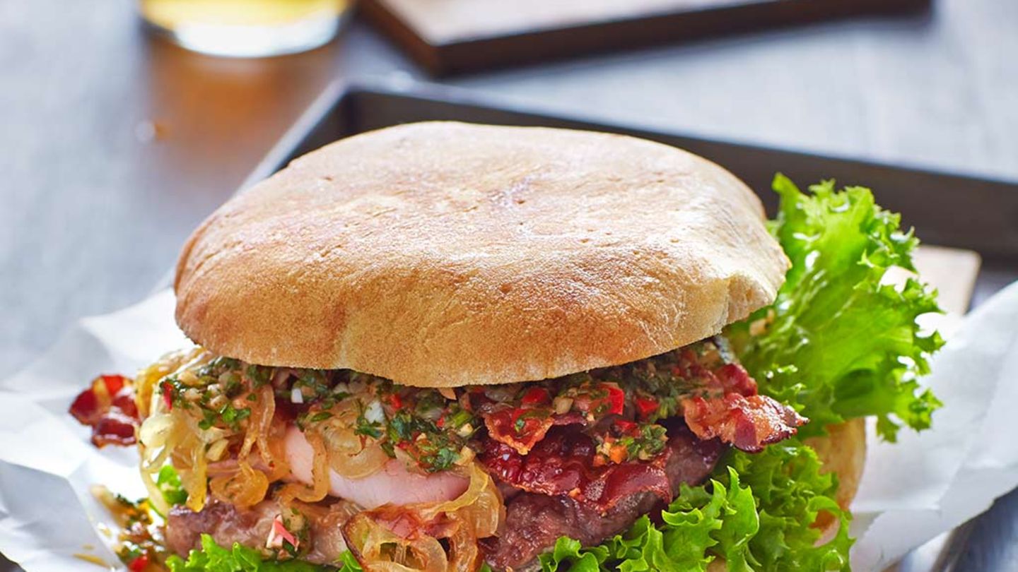 Chivito mit Limettenmayonnaise und Chimichurri Rezept
