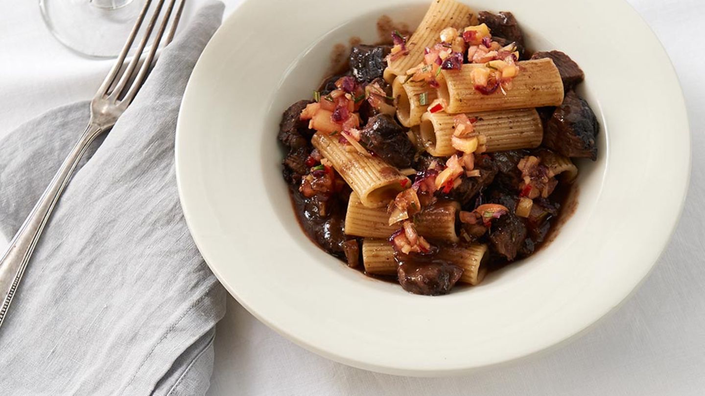 Sauerbratenragout mit Apfel-Chutney Rezept