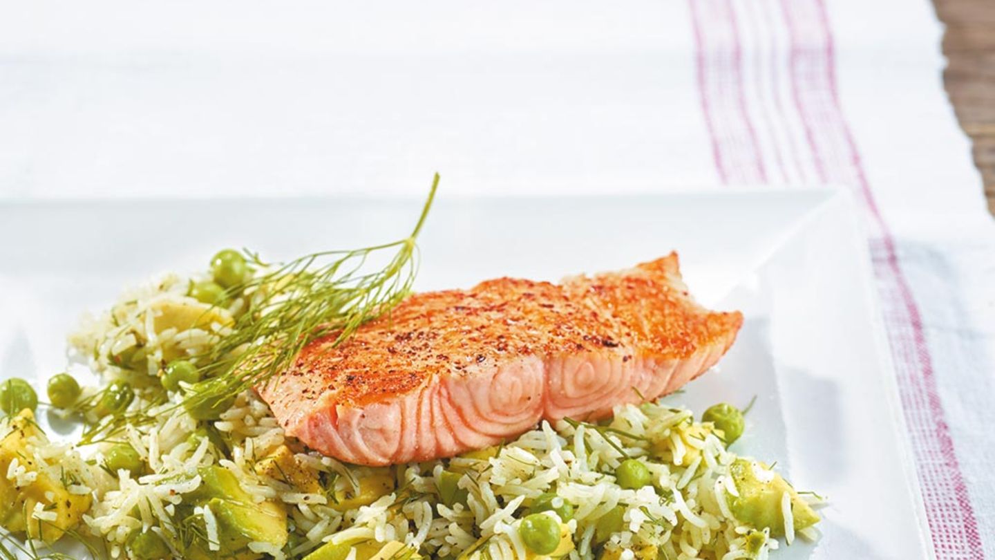 Gemüsereis mit Lachsfilet Rezept
