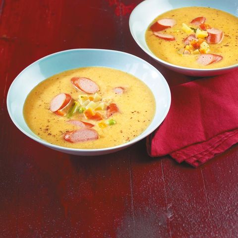 Gemüsecremesuppe mit Wiener
