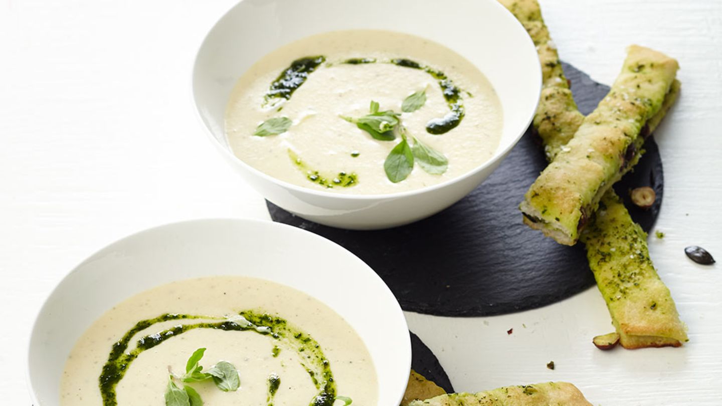 Sellerie-Rahm-Suppe mit Focaccia Rezept - [ESSEN UND TRINKEN]