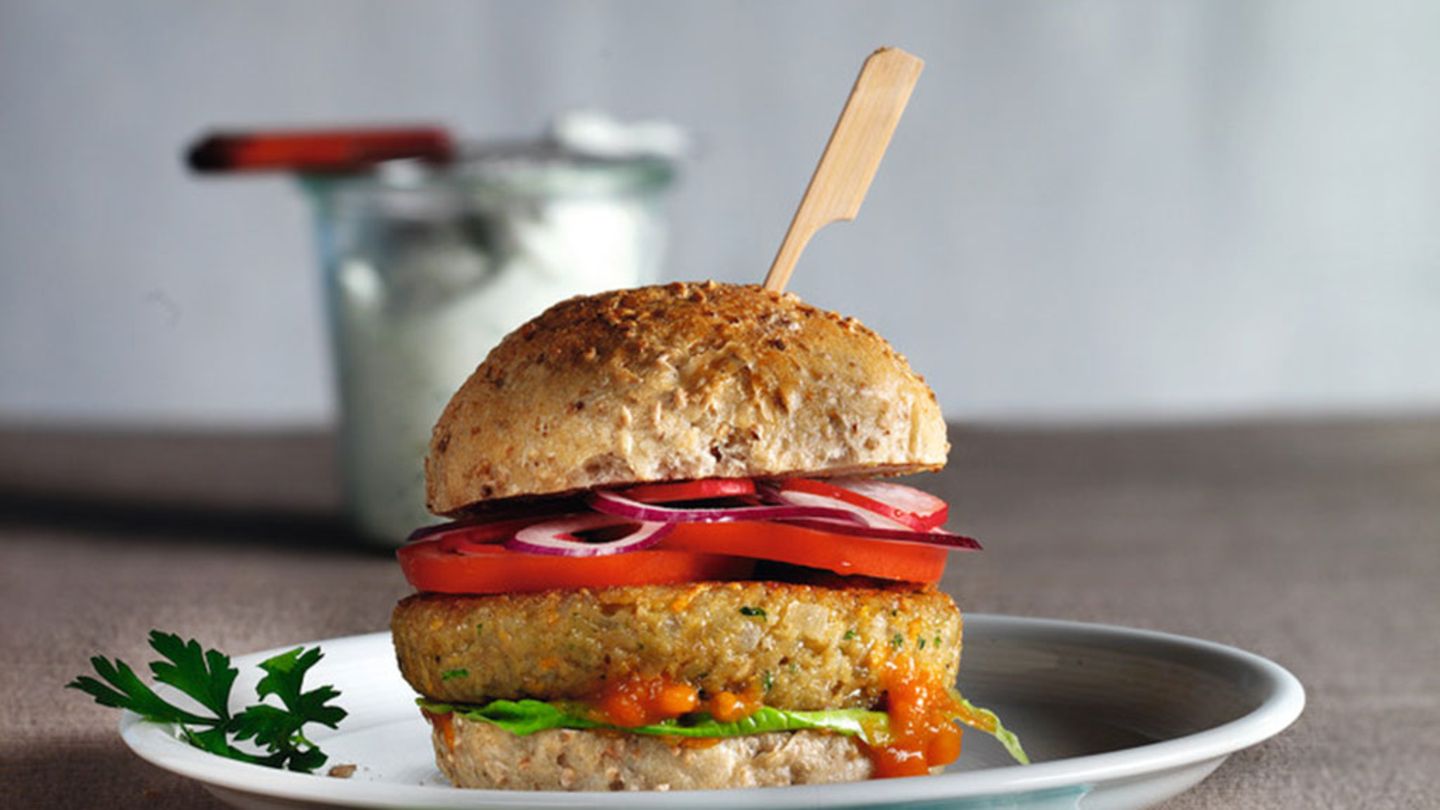 Veggie-Burger mit Kräuterdip Rezept