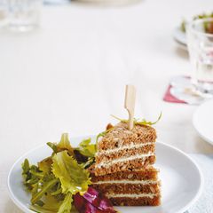 Frischkäse-Ecken mit Salat