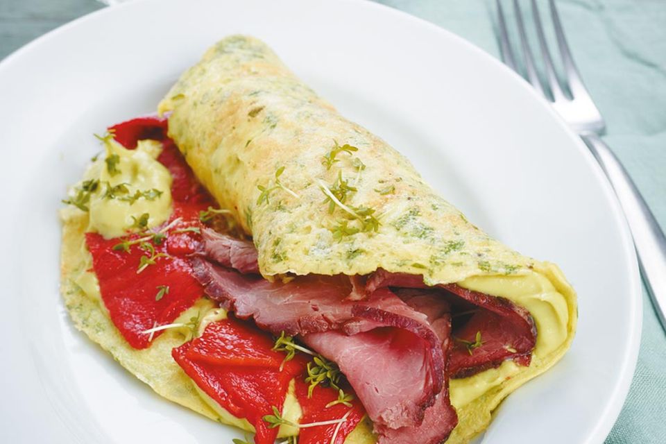 Lecker und low carb: Wraps mit Omlettes.