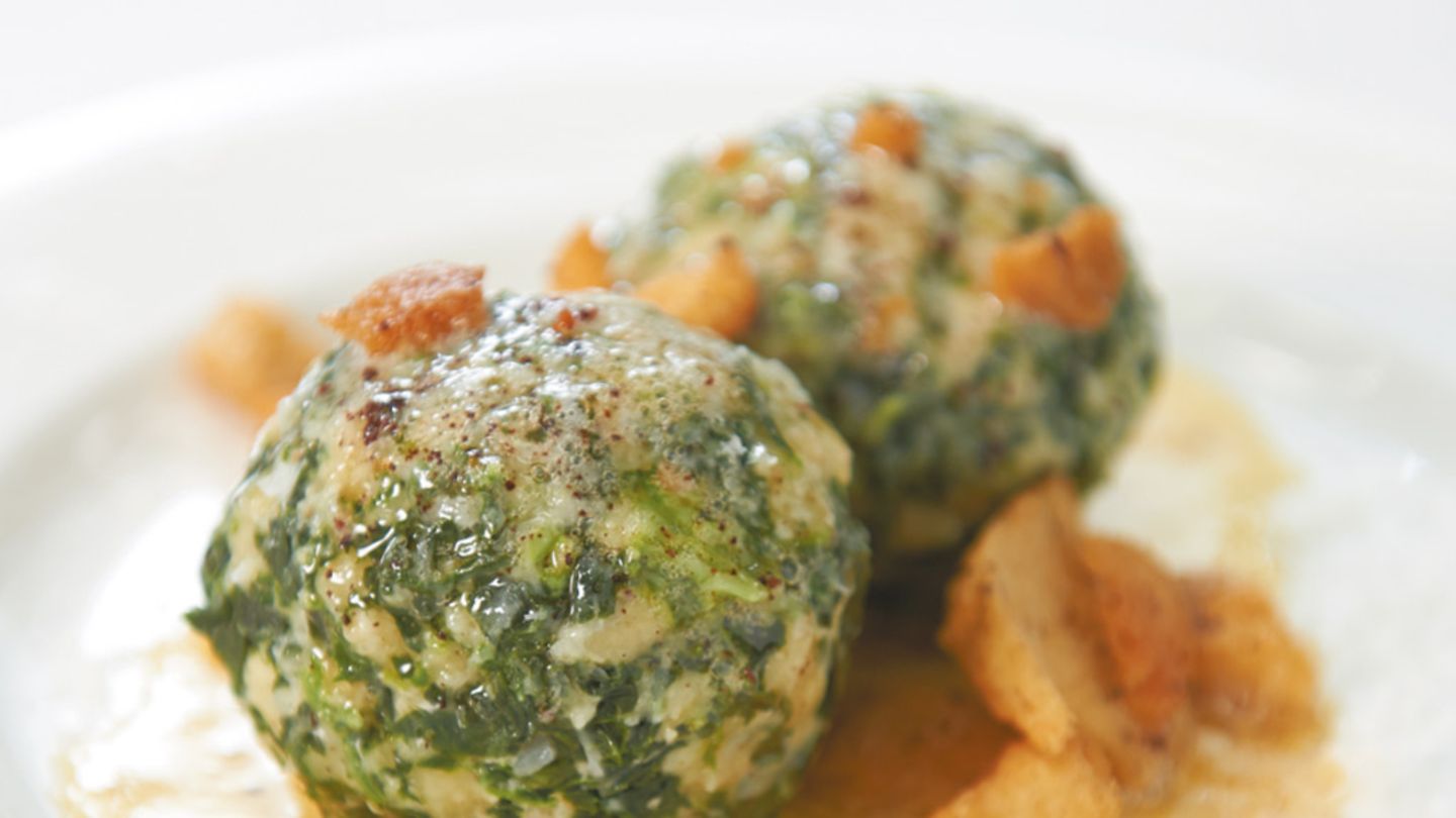 Spinatknödel mit Brotbutter Rezept