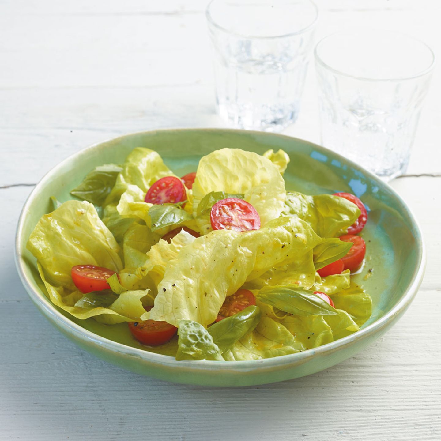 Salat mit Sirup-Dressing