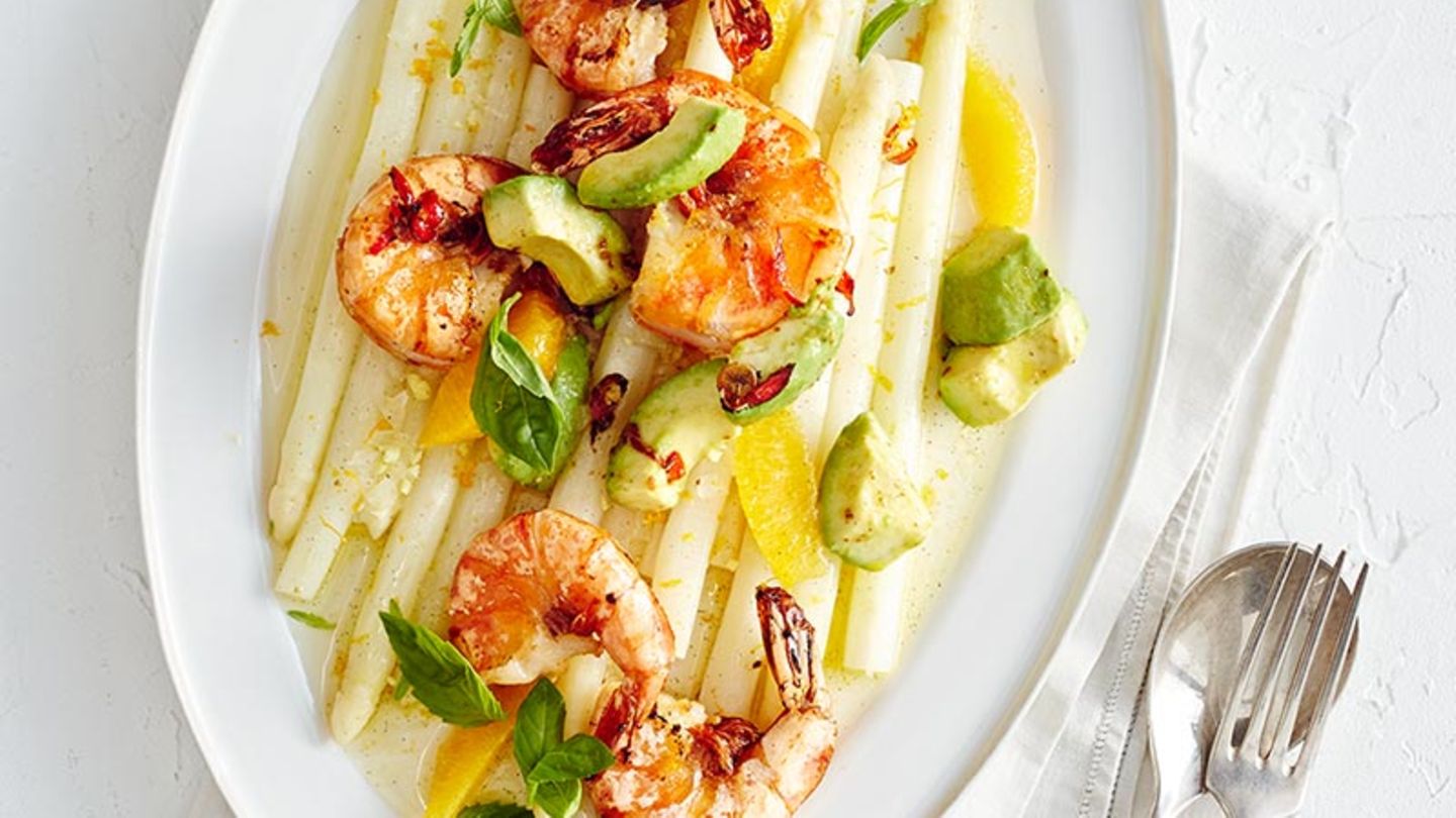 Orangen-Ingwer-Spargel mit Vanille und Riesengarnelen Rezept