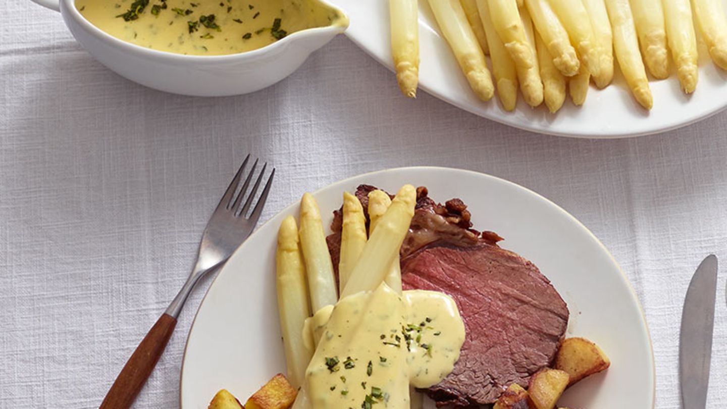 Gekochter Spargel Rezept - [ESSEN UND TRINKEN]
