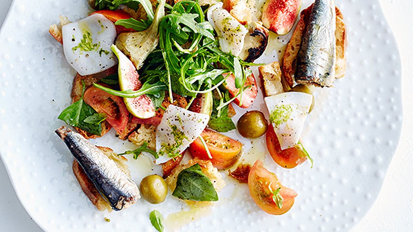 Brotsalat mit Feigen, Tintenfisch und Artischocken Rezept