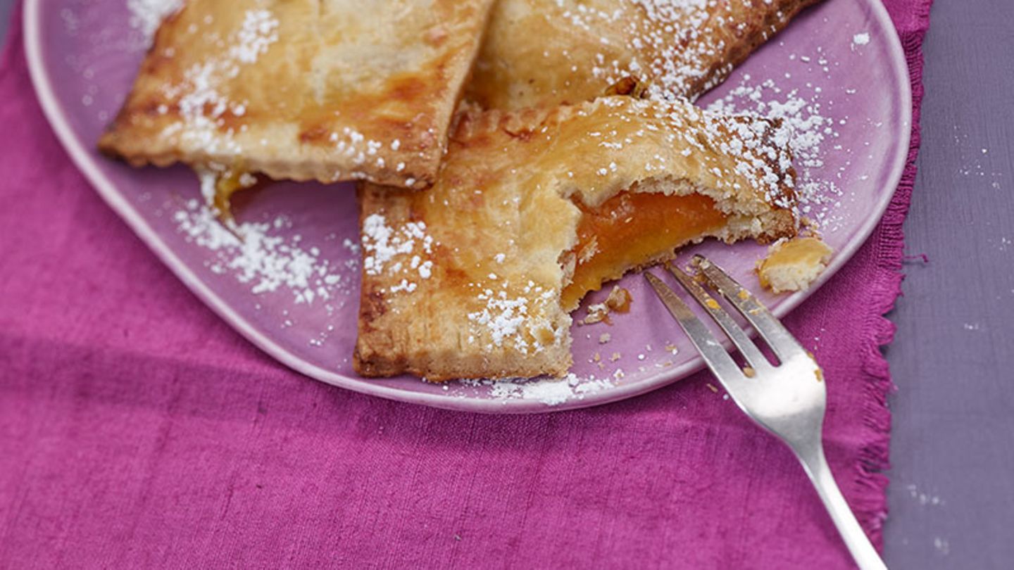 Riesen-Ravioli mit Kompott Rezept