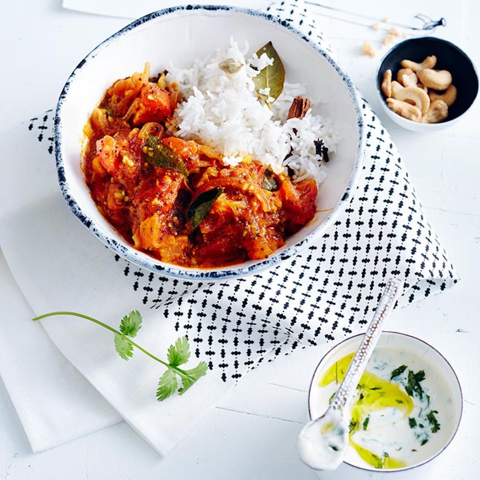 Tomatencurry mit Gewürzreis