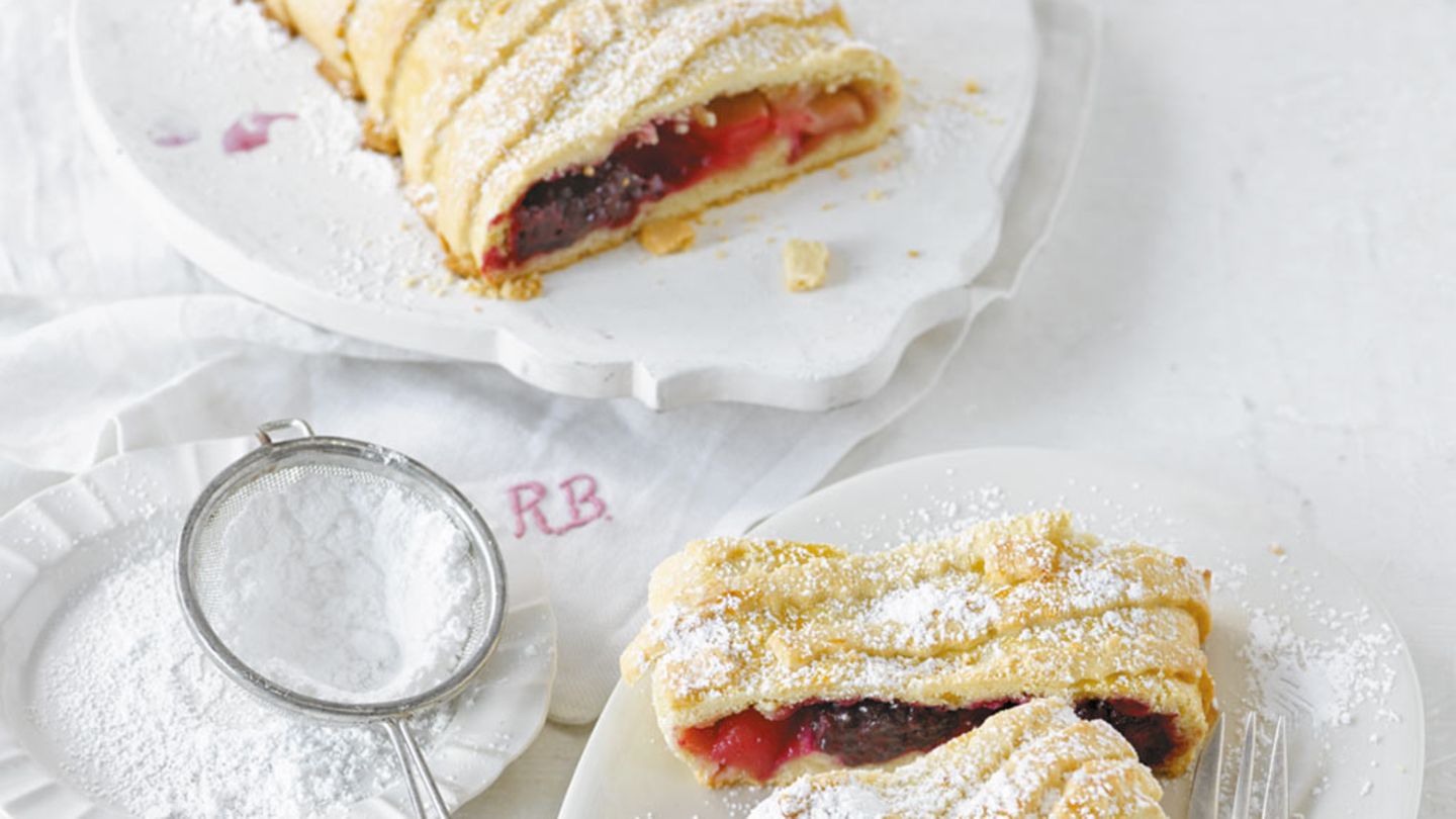 Apfel-Brombeer-Strudel Rezept