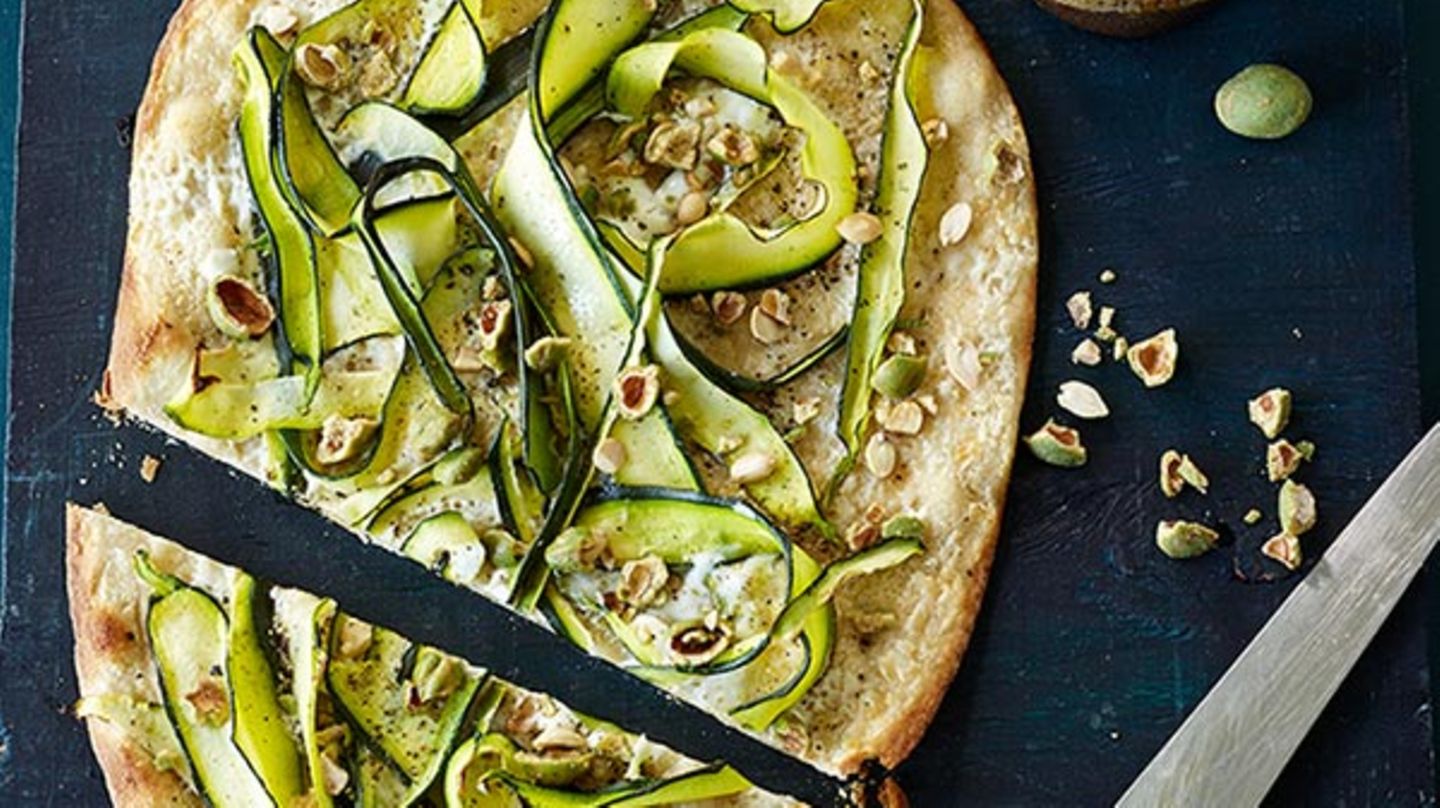 Zucchini-Flammkuchen Rezept