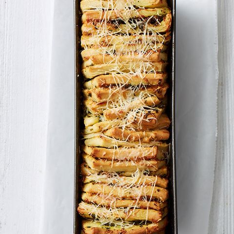 Zupfbrot mit Kräuterbutter
