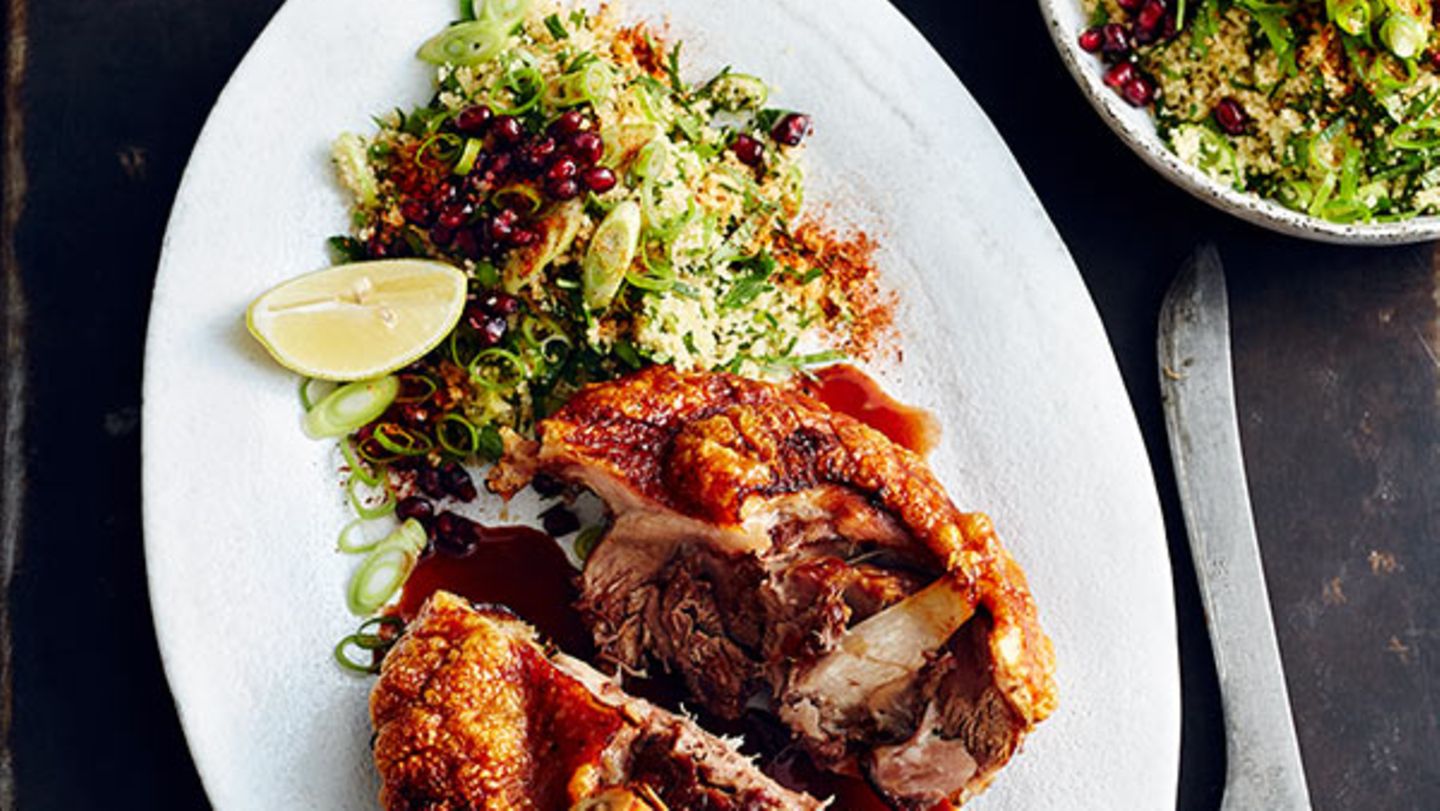 Geschmorte Schweinshaxe mit Granatapfelsauce Rezept