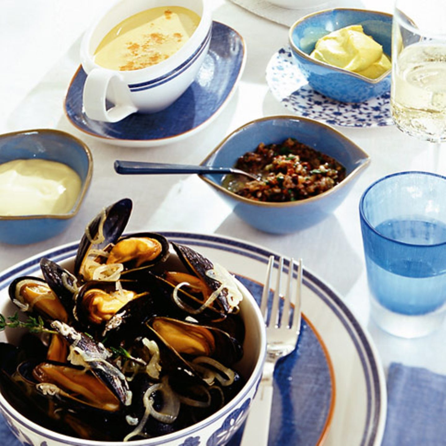 Belgische Muscheln mit Pommes frites