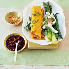 Eggrolls mit Sambal-Dip