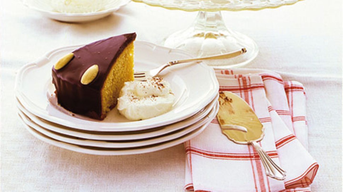 Mandeltorte mit Schokoladenglasur Rezept