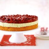 Kirschtorte mit Pistazienmousse