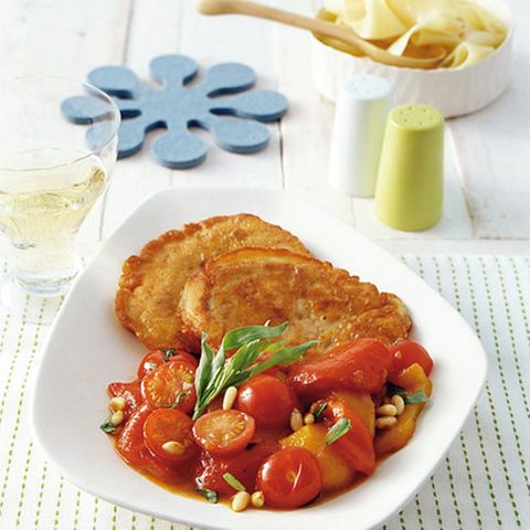 Piccata mit Paprika-Tomaten-Gemüse