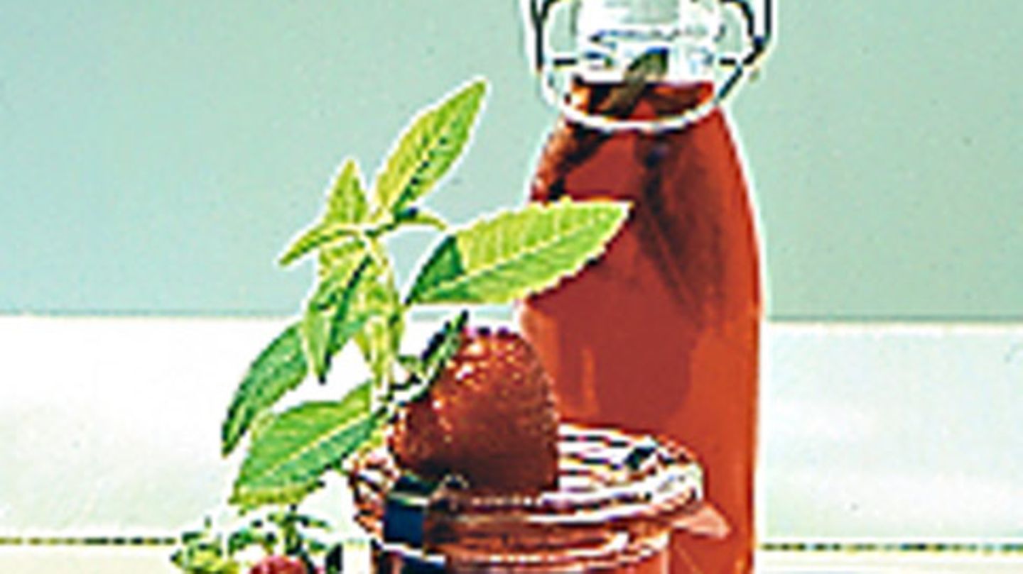 Erdbeersirup und -gelee mit Verbene Rezept